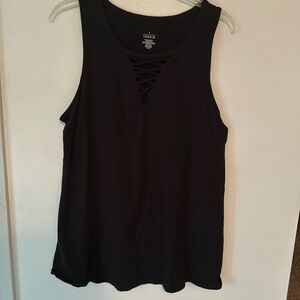Torrid tank in a Torrid size 4 -95% cotton 5% spandex